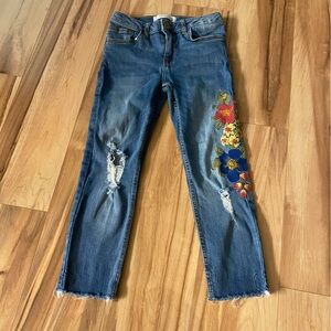 Zara Girls Embroidered Blue Jeans— size 7
